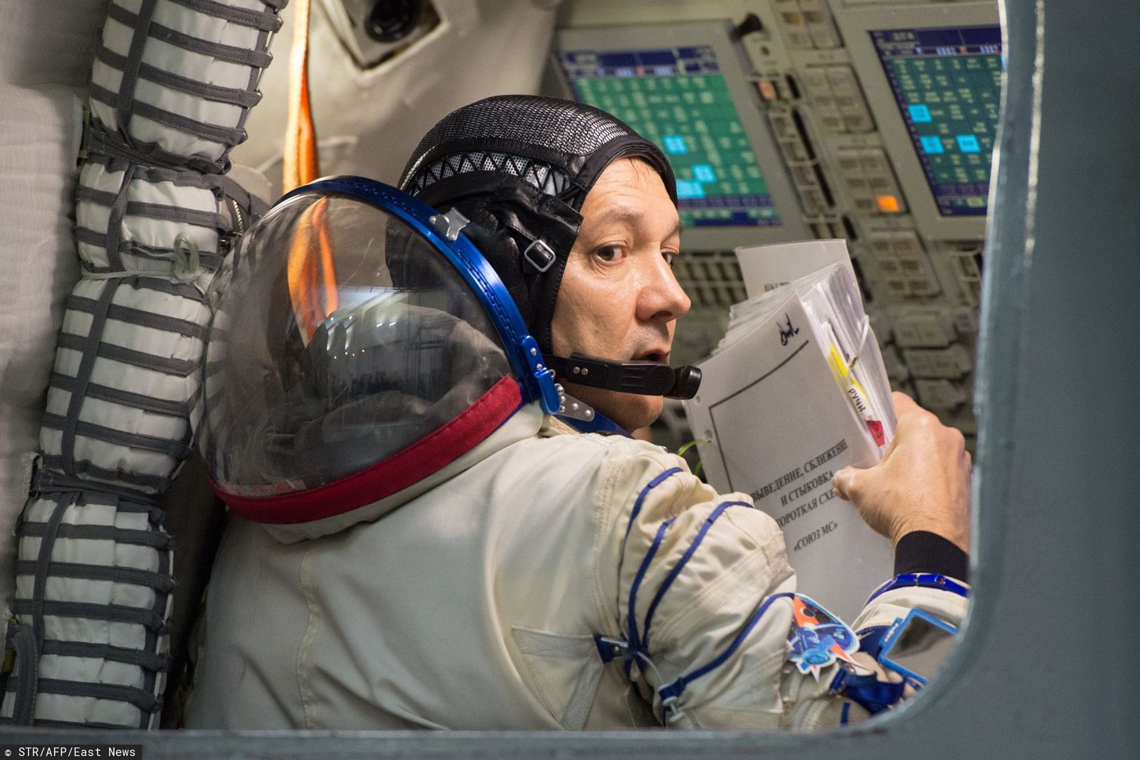 Astronauci spędzają wiele miesięcy w izolacji od innych.