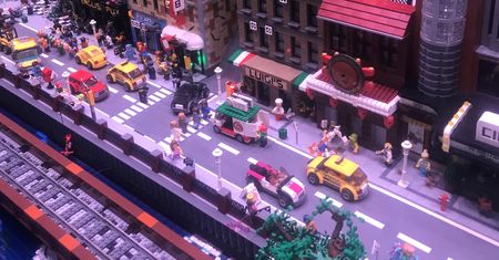LEGO – klocki coraz głębiej zanurzone w technologii. Uczą i bawią, czy odrywają od rzeczywistego świata?