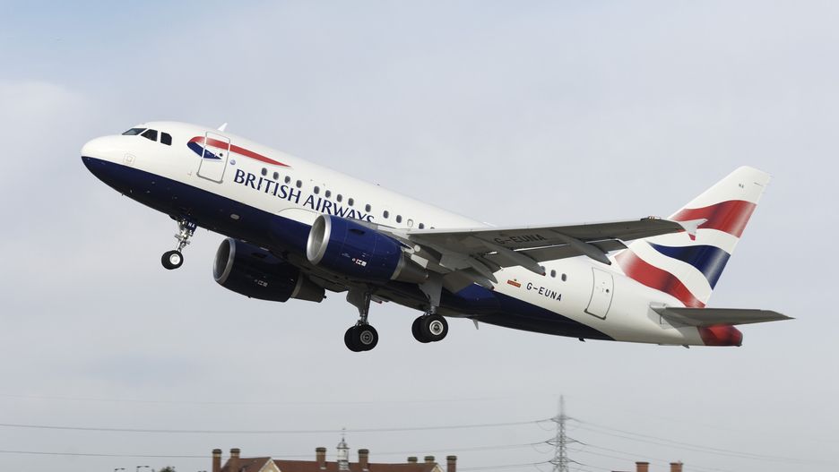 Samolot linii British Airways miał problemy z lądowaniem.