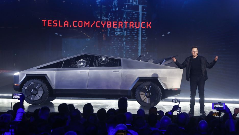 Elon Musk z coraz większą ilością zamówień na Cybertruck