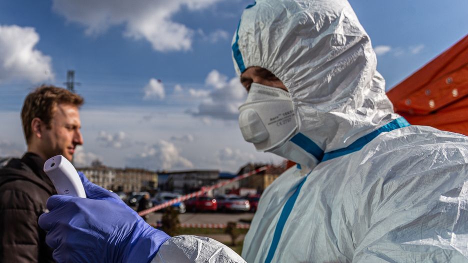 Utrata węchu i smaku może świadczyć o koronawirusie.