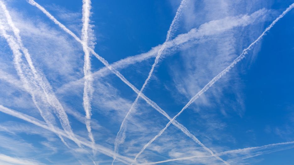 Zmiany klimatyczne wpłyną na lotnictwo. 