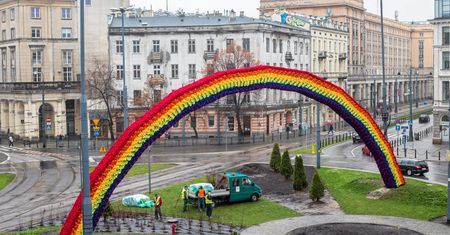 Symbol ruchu LGBT wróci na Plac Zbawiciela? Tym razem ma być niezniszczalna