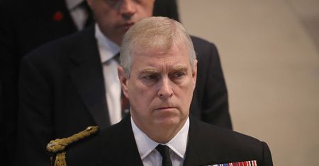 Skandal pod Pałacem Buckingham. Syn królowej jest zamieszany w aferę pedofilską