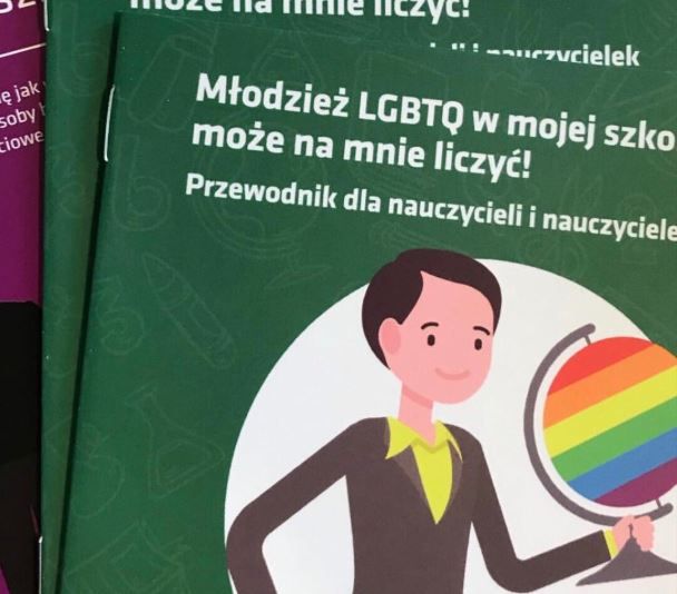 „Tęczowy Piątek”: dezinformacja i protesty wśród rodziców