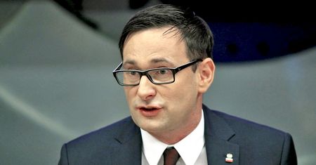 Nieznana twarz Daniela Obajtka. Przekazał dworek chorym dzieciom