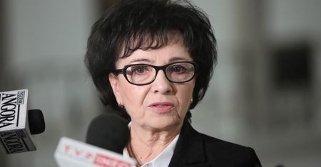 Listy poparcia dla kandydatów do KRS. Trybunał Konstytucyjny ratunkiem dla PiS. Opozycja: "PiS idzie na wojnę"