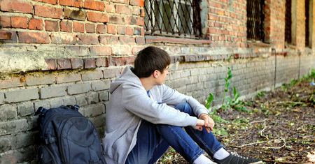 Ma 18 lat i właśnie został adoptowany. "Nigdy nie jest za późno na dom"