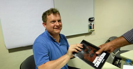 Tomasz Piątek zdradza ustalenia nowej książki o Macierewiczu. "Był pod opieką SB"
