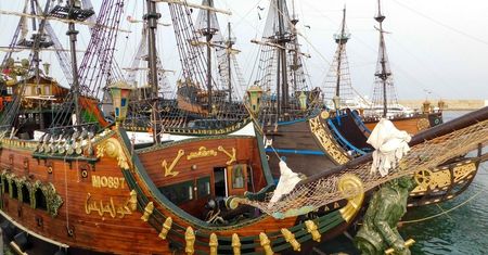 Przelała nieznajomemu 400 tys. zł. Powiedział, że napadli go piraci