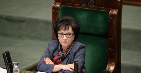 Sondaż. Po zamieszaniu w Sejmie Elżbieta Witek powinna odejść