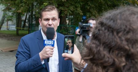 Łukasz Sitek z zarzutami. TVP go nie zawiesi
