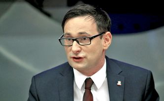 Daniel Obajtek zarabia prawie 80 tys. zł miesięcznie. Zarząd Orlenu zgarnął prawie 5 mln zł