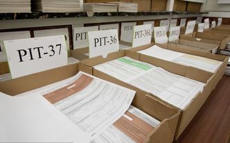 Pracujesz za granicą, ale PIT musisz złożyć w Polsce. Ma to ograniczyć optymalizację podatkową