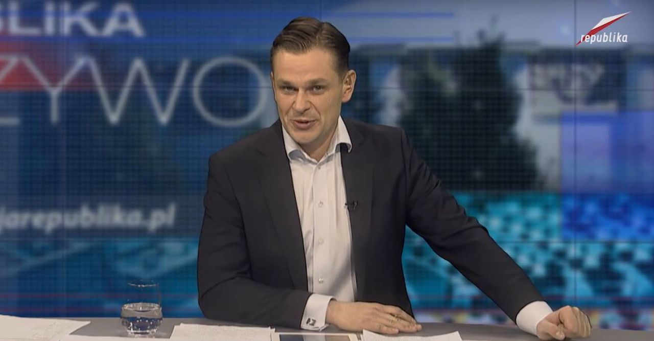 Łukasz Sitek przedstawił swoją wersję incydentu w pociągu. Broni go szefowa TVP Gdańsk