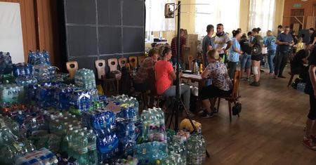 Prośby o pomoc dla poszkodowanych. Shell daje zniżkę na paliwo, Kropla Beskidu "nie jest w stanie sprostać"