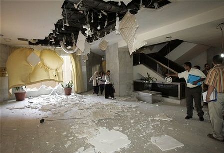 Atak zamachowca-samobójcy w bagdadzkim hotelu - zginęło 7 osób