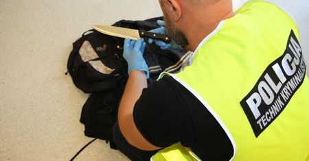 14-latek wziął nóż z kuchni i poszedł napadać na sklepy