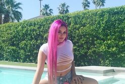 Ariel Winter: różowe włosy i niemal nagi biust. Gwiazda "Modern family" ("Współczesna rodzina") znów szokuje