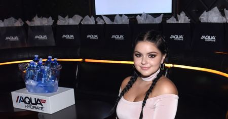 "Współczesna rodzina": Ariel Winter odkryła nie tylko obłędny dekolt