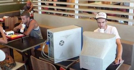 Jazda na darmowym Wi-Fi