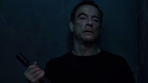 "Black water" to film sensacyjny z Jeanem-Claudem van Dammem