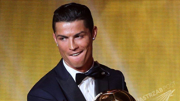 Cristiano Ronaldo zostaje w Realu Madryt do końca kariery