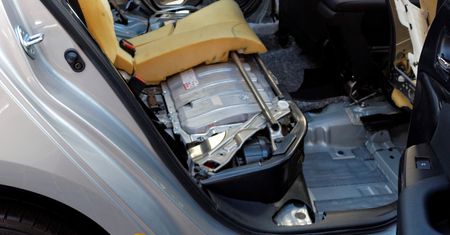 Japończycy chcą zdominować przyszłość elektrycznych aut. Inwestują w nowy rodzaj baterii