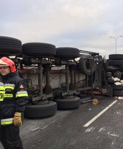 Autostrada A1 zablokowana. Przewróciła się cysterna