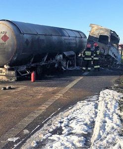 Tragiczny wypadek z udziałem samochodu osobowego i cysterny. Pojazdy zapłonęły. 1 osoba nie żyje