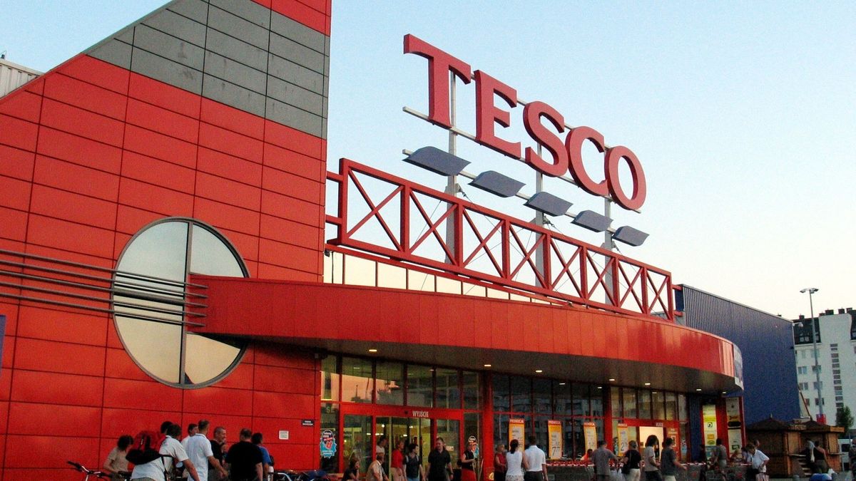 Tesco: sieć supermarketów zapowiada redukcję 9 tys. miejsc pracy w Wielkiej Brytanii