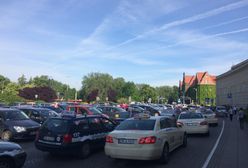 "Taksówkarze płacą podatki, a Uber nie". Sprawdziliśmy, jak to wygląda w praktyce