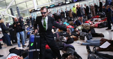 Nietypowy protest na lotnisku Heathrow