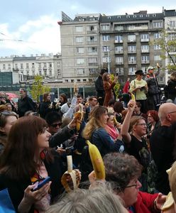 Sukces "bananowego protestu" przed Muzeum Narodowym