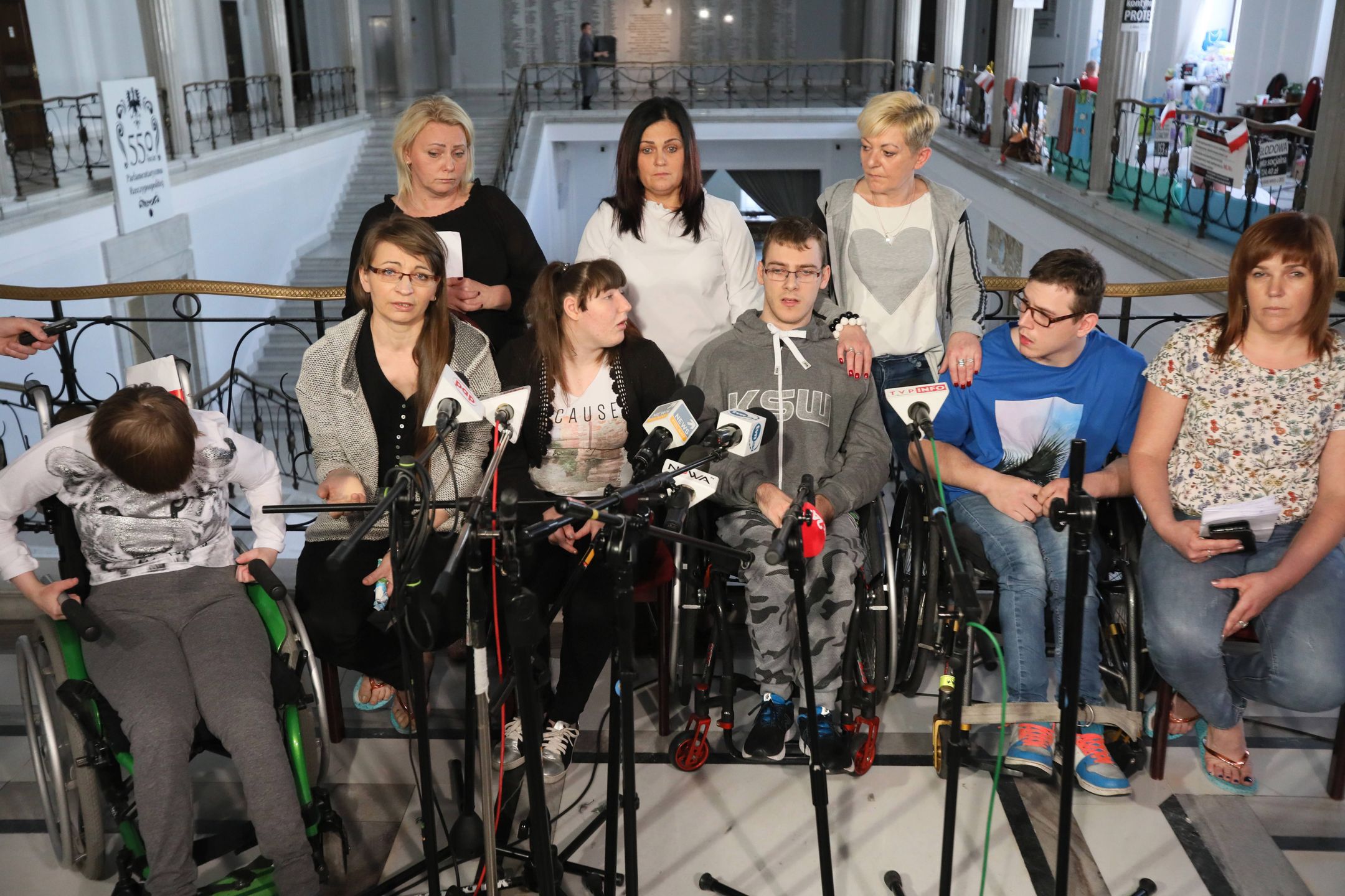 Konferencja prasowa protestujących w Sejmie 