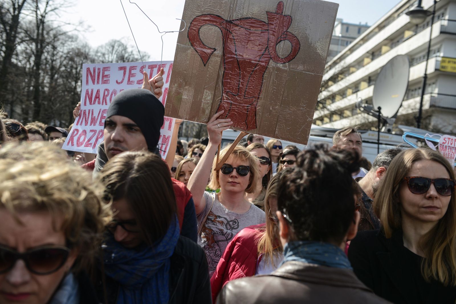 Co Polacy naprawdę myślą o aborcji? Najnowszy sondaż