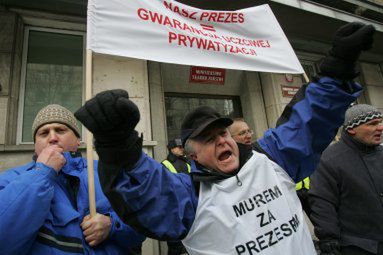 Pracownicy Polmosu protestują w Warszawie