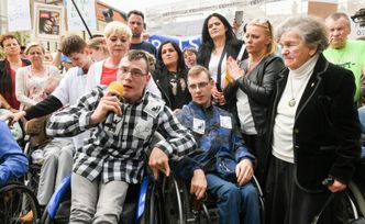 500 plus dla osób z niepełnosprawnościami w ogniu krytyki. Będzie kolejny protest