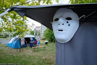 Protest pracowników sądów i prokuratur. "Dość pracy za grosze"