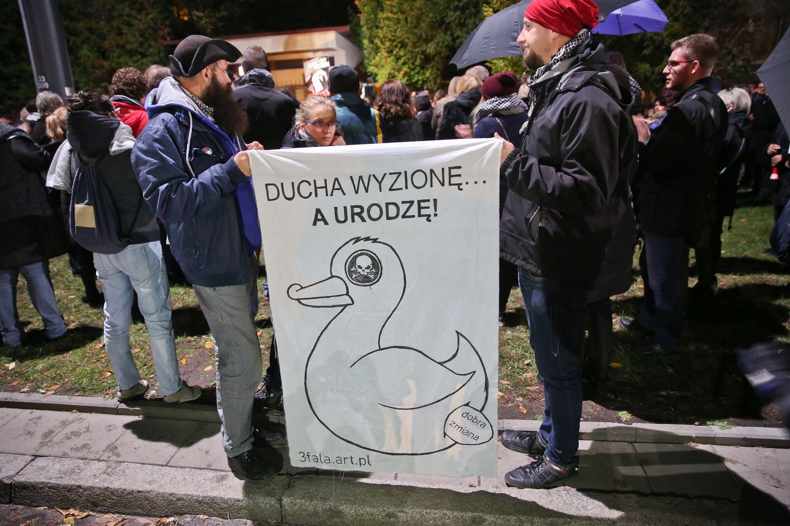 Nikt nie ma prawa zaglądać Polkom do łóżek