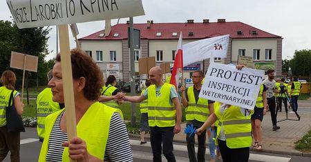 Protest weterynarzy trwa. Drogi zablokowane
