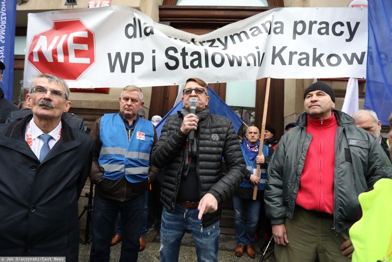 Hutnicy domagali się m.in. wstrzymania decyzji o wygaszeniu wielkiego pieca w Krakowie.