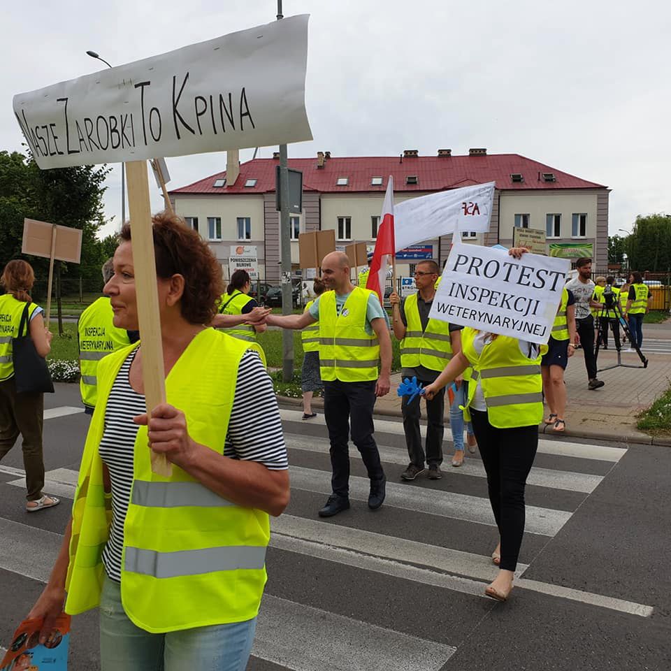Protest weterynarzy trwa. Drogi zablokowane