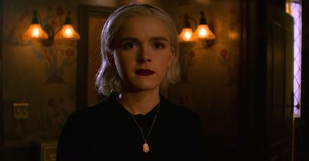 "Chilling Adventures of Sabrina": powrót do czarnej magii. Jest mroczniej niż poprzednio