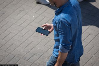 Smartfonów więcej niż Polaków. Wymiana zamiast naprawy