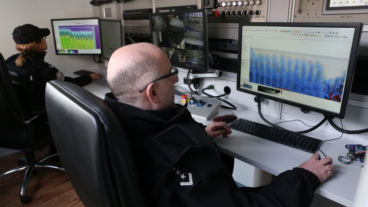 Nowe urządzenie ma pomagać skarbówce analizować zdjęcia RTG