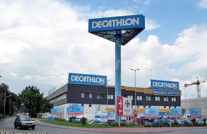 Sieć Decathlon nie ma z akcją nic wspólnego
