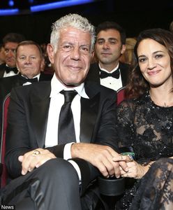 Ukochana Anthony'ego Bourdaina zrozpaczona. Napisała wzruszające pożegnanie