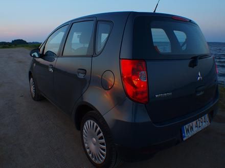 Mama za kółkiem Mitsubishi Colt