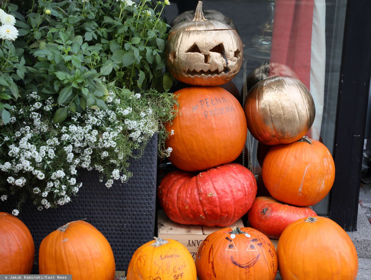 Halloween 2019. Kostium na imprezę halloweenową w Warszawie? Sprawdź, gdzie go wypożyczyć